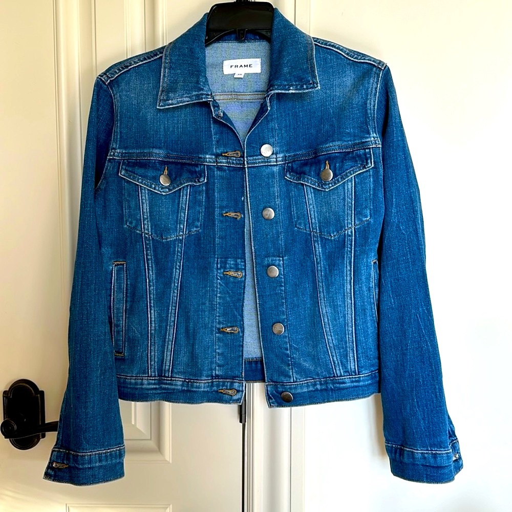 FRAME denim jean jacket - size XS